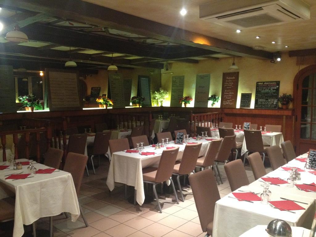 黑马帕丽斯潘廷酒店 庞坦 外观 照片