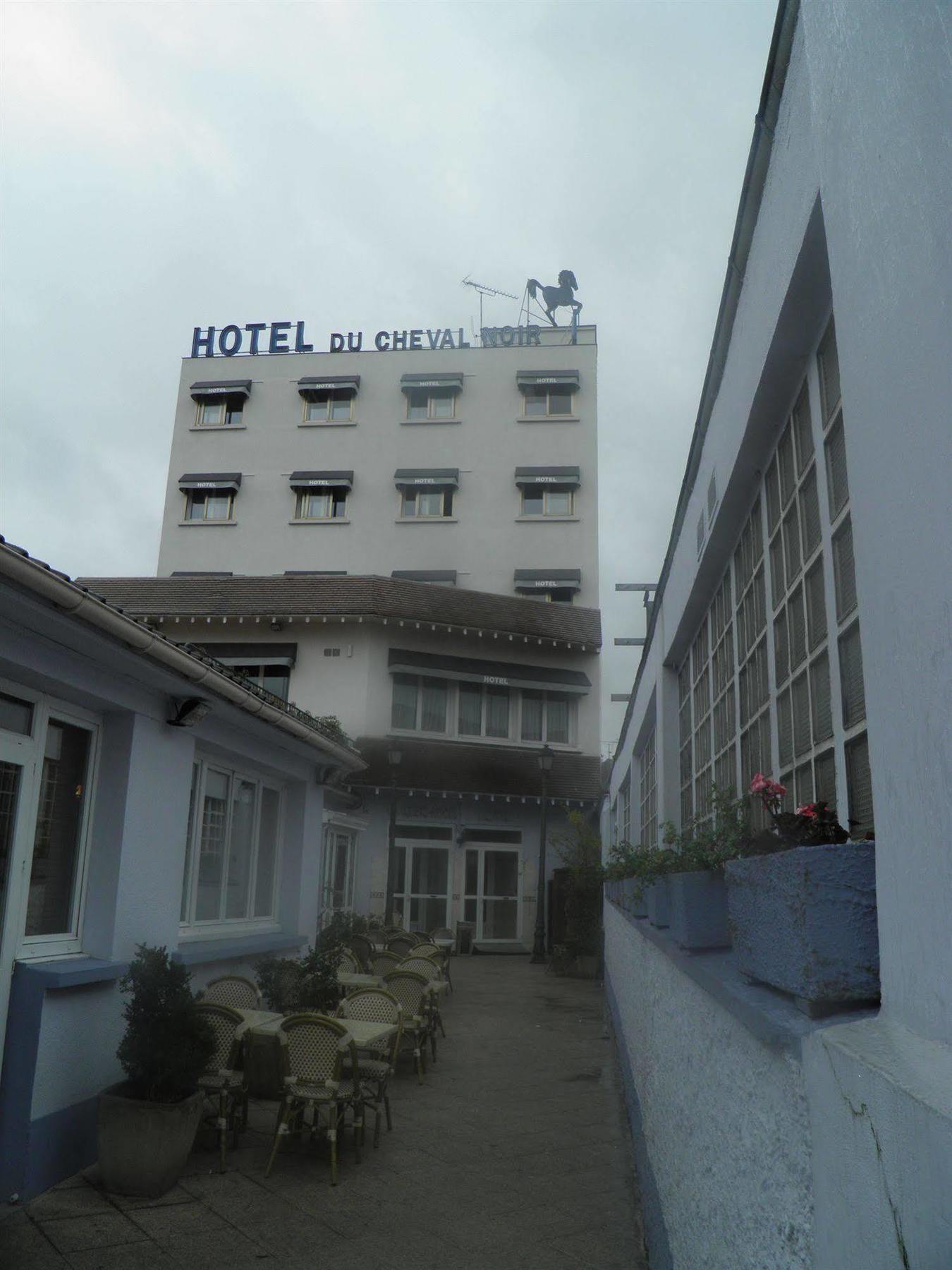 黑马帕丽斯潘廷酒店 庞坦 外观 照片